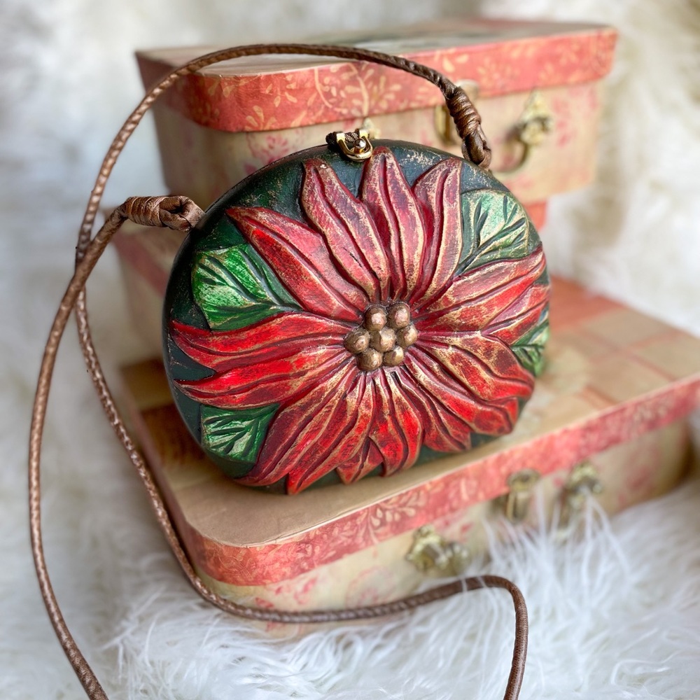 Timmy Woods of Beverly Hills hand-carved wooden Purse vintage